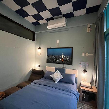 Local Backpacker Hostel Tainan Exterior foto